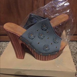 Sandals, platforms, mules, high heels